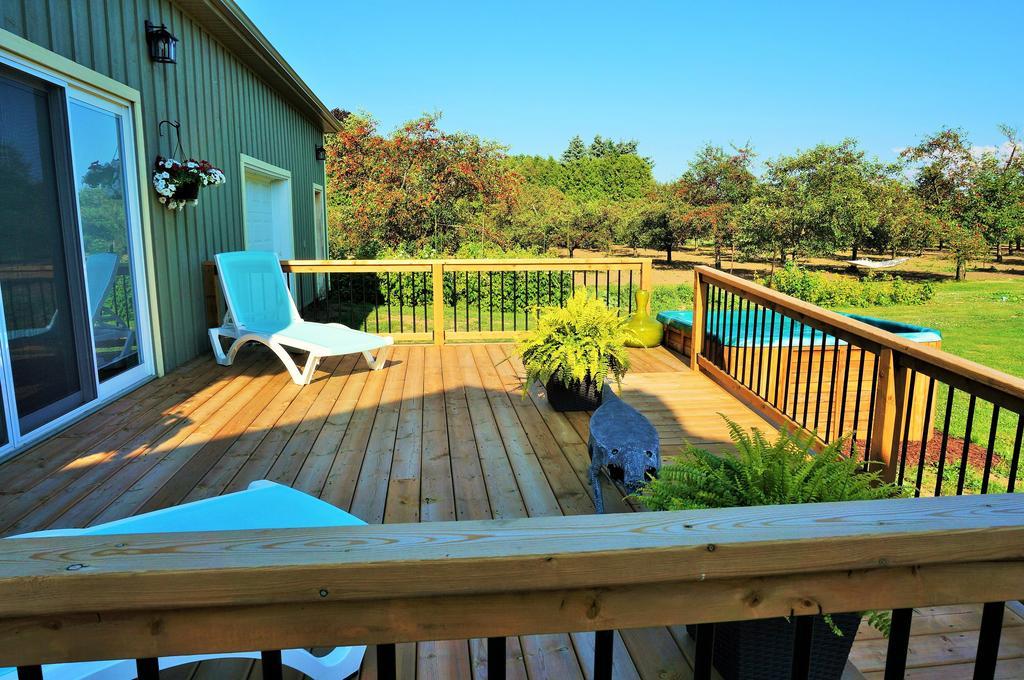 On The 6 Bed And Breakfast Ниагара-он-те-Лейк Номер фото