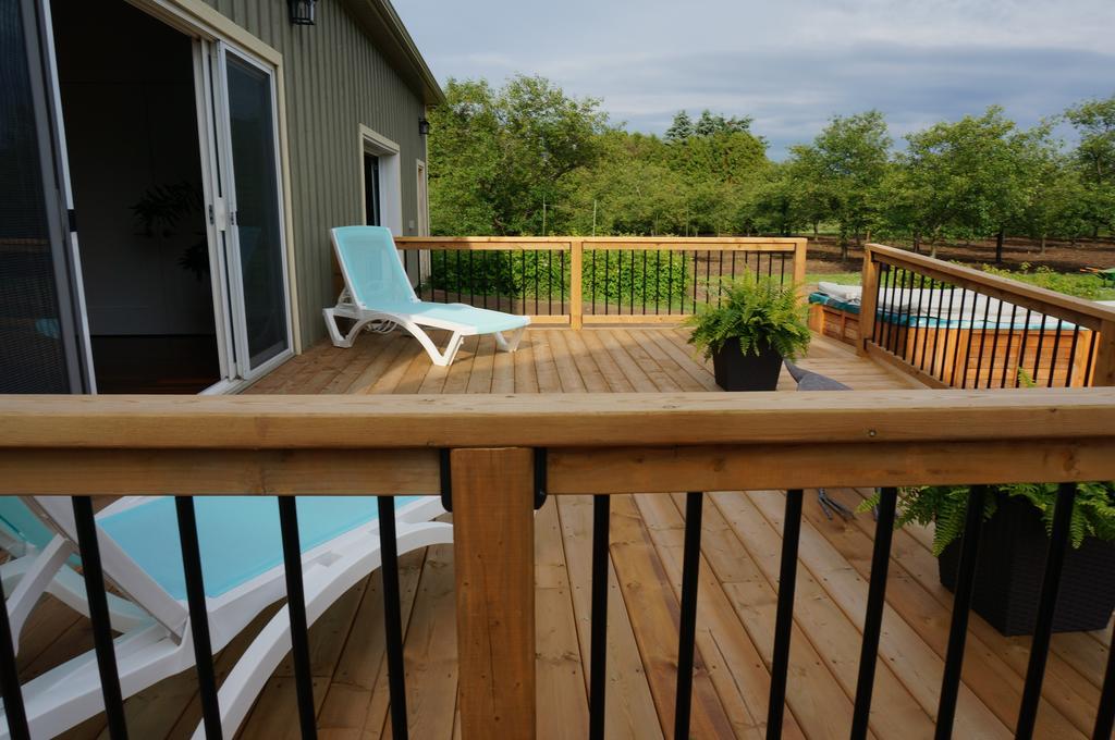 On The 6 Bed And Breakfast Ниагара-он-те-Лейк Номер фото