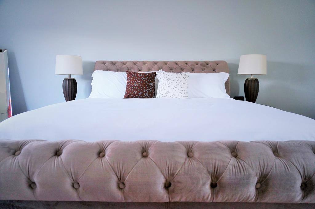On The 6 Bed And Breakfast Ниагара-он-те-Лейк Номер фото